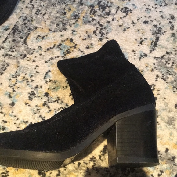 Slouchy black velvet booties! - Picture 3 of 3